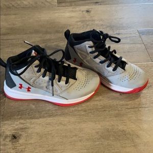 Under armour boys shoes